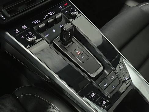 Certified 2021 Porsche 911 Turbo S AWD/4WD image 20