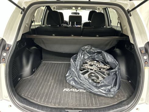 Used 2016 Toyota RAV4 LE AWD/4WD image 21