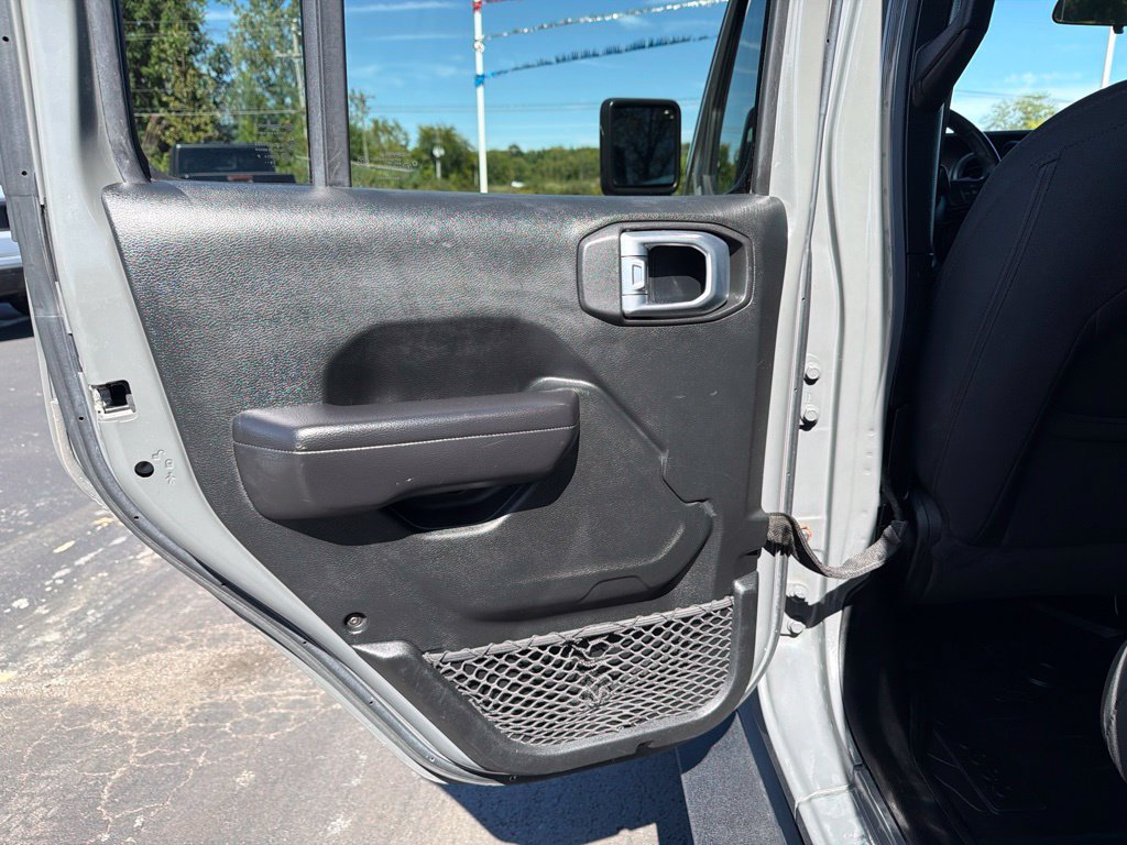 Used 2020 Jeep Wrangler Unlimited Sport AWD/4WD image 35