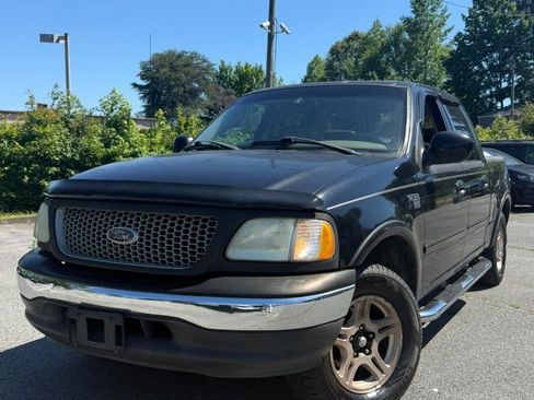 Used 2002 Ford F150 Lariat RWD image 3