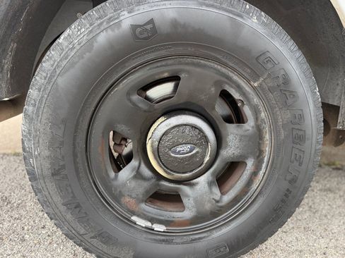 Used 2004 Ford Expedition XLT RWD image 23