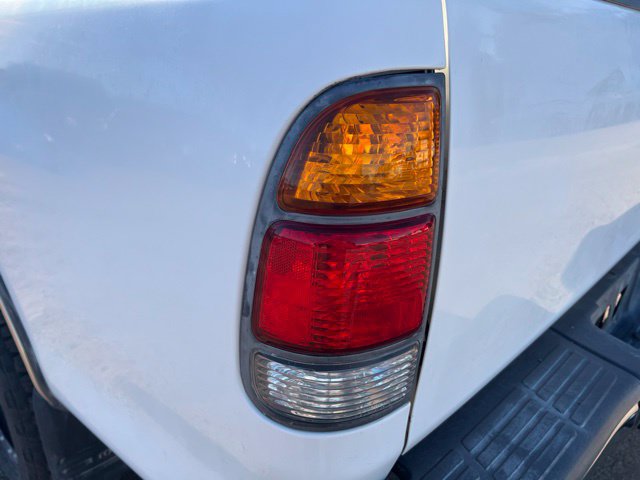 Used 2001 Toyota Tundra SR5 w/ All Weather Guard Pkg AWD/4WD image 10