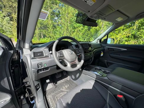 New 2026 Honda Ridgeline Sport image 7