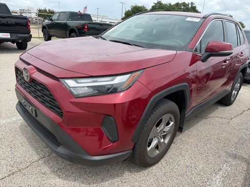 Used 2025 Toyota RAV4 XLE w/ Convenience Package AWD/4WD image 1