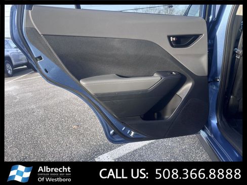 Used 2024 Subaru Crosstrek 2.0i Premium image 14