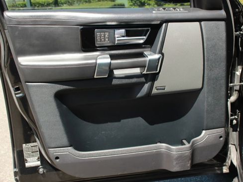 Used 2015 Land Rover LR4 HSE LUX AWD/4WD image 9