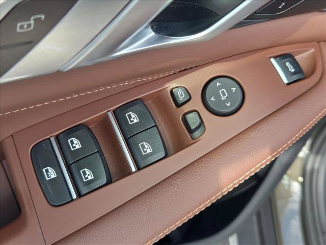 Used 2024 BMW X5 xDrive40i w/ Premium Package AWD/4WD image 12