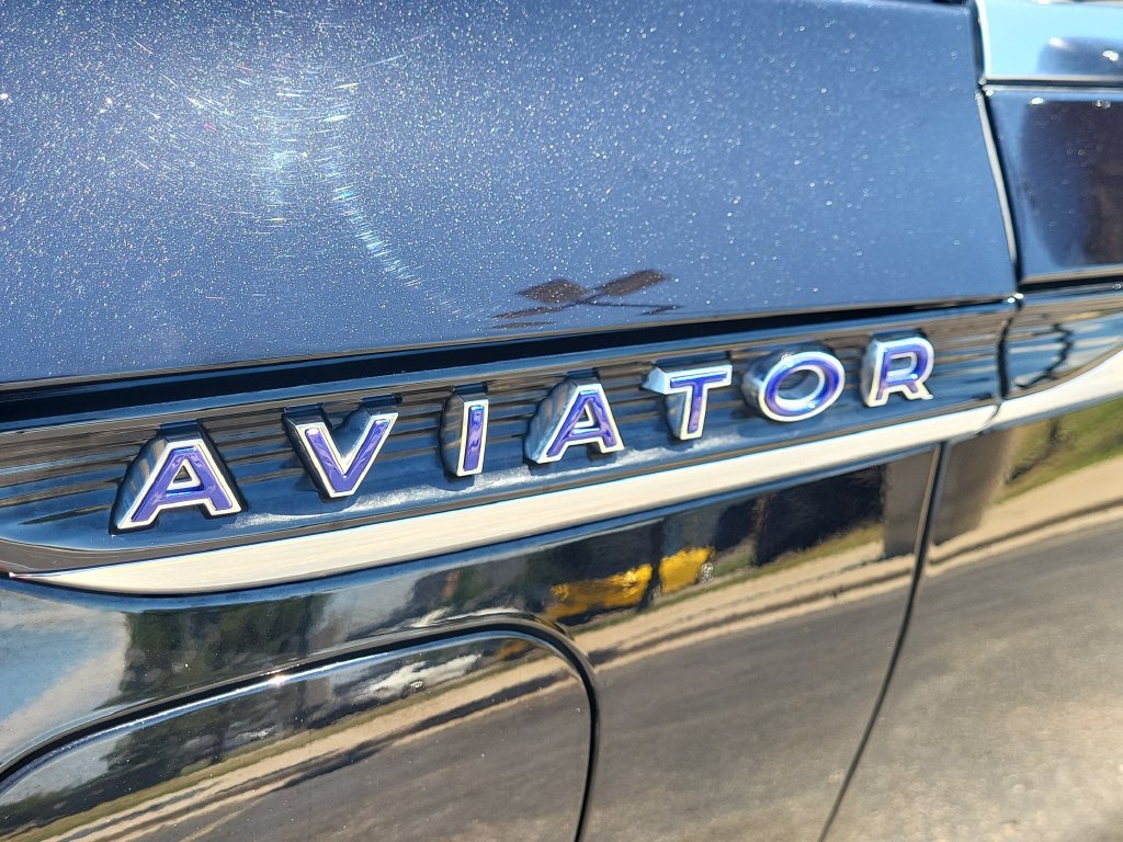 Used 2023 Lincoln Aviator Black Label Grand Touring AWD/4WD image 16