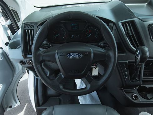 Used 2018 Ford Transit 250 138 image 23