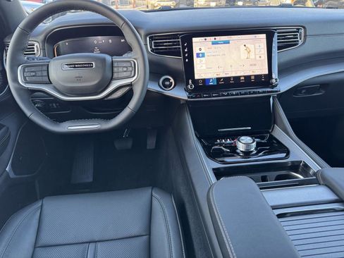 New 2026 Jeep Grand Wagoneer 4WD w/ 8-Passenger Seating Package image 14