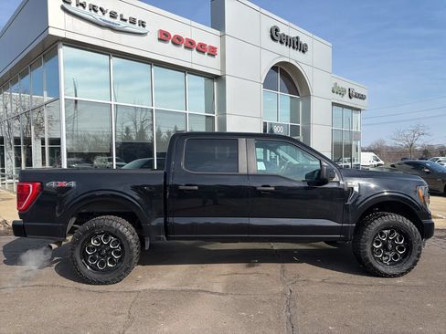 Used 2023 Ford F150 XLT AWD/4WD image 2