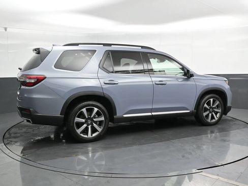 Used 2023 Honda Pilot Elite image 2