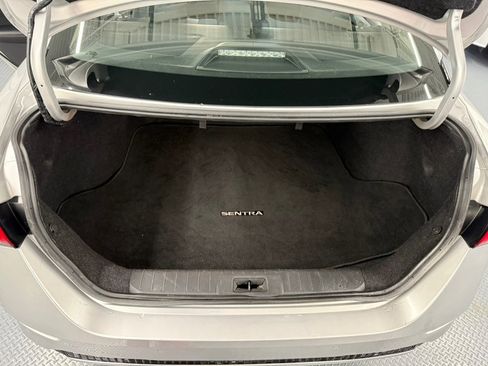Used 2022 Nissan Sentra SV w/ Trunk Package image 29
