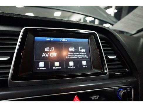 Used 2018 Hyundai Sonata SE w/ Cargo Package image 22