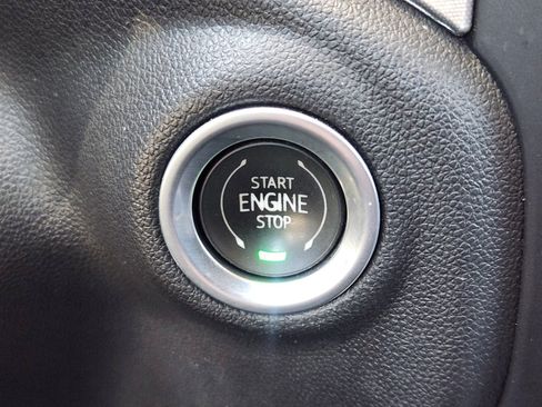 Used 2021 GMC Sierra 1500 SLT AWD/4WD image 17