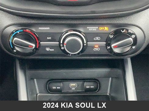 Used 2024 Kia Soul LX w/ Option Group 015 image 20