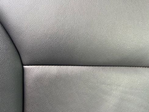 Used 2022 Chevrolet Suburban Z71 image 38