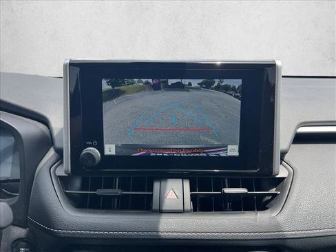 Certified 2025 Toyota RAV4 XLE FWD image 14
