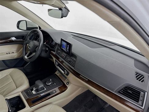 Used 2020 Audi Q5 2.0T Premium image 28