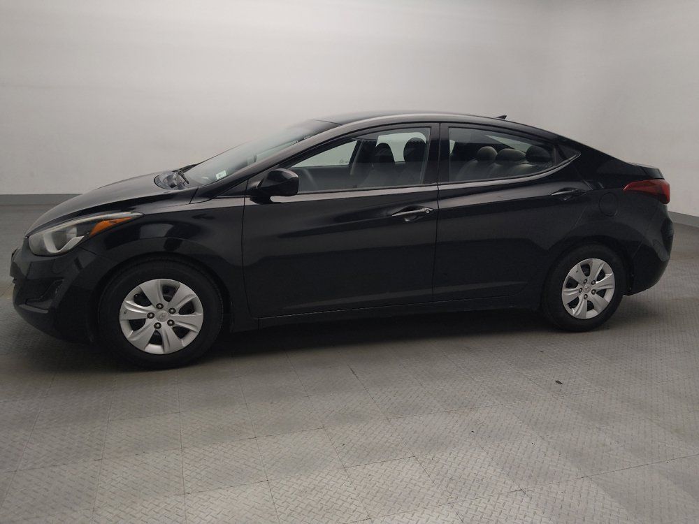 Used 2016 Hyundai Elantra SE FWD image 2