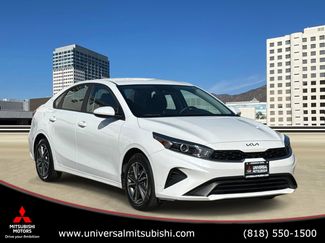Used 2023 Kia Forte LXS image 1