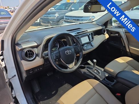 Used 2014 Toyota RAV4 Limited w/ Technology Package AWD/4WD image 2