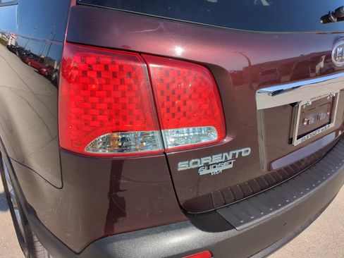 Used 2012 Kia Sorento EX image 10
