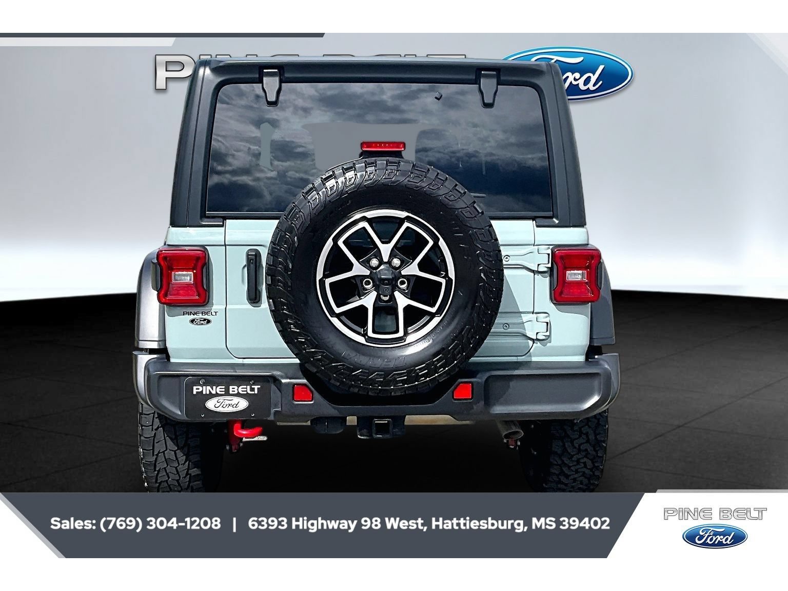 Used 2024 Jeep Wrangler Unlimited Rubicon AWD/4WD image 4
