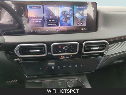 New 2026 Nissan Sentra SR w/ Floor Mat Package FWD image 17