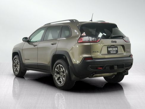Used 2020 Jeep Cherokee Trailhawk w/ Comfort/Convenience Group AWD/4WD image 3