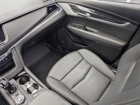 Certified 2023 Cadillac XT5 Premium Luxury w/ LPO, Floor Liner Package AWD/4WD image 16
