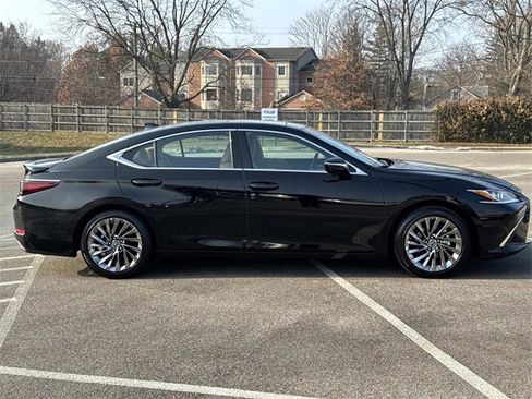 Certified 2025 Lexus ES 350 Luxury image 4