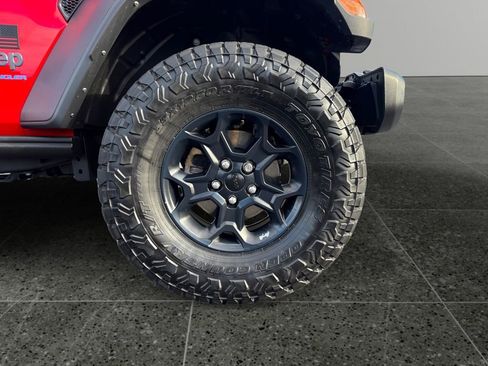 Used 2023 Jeep Wrangler Unlimited AWD/4WD image 9