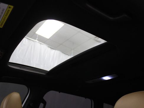 Used 2021 Kia Telluride SX w/ Nightfall Edition Package image 9