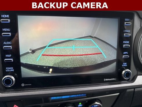 Used 2022 Toyota Tacoma TRD Sport image 2