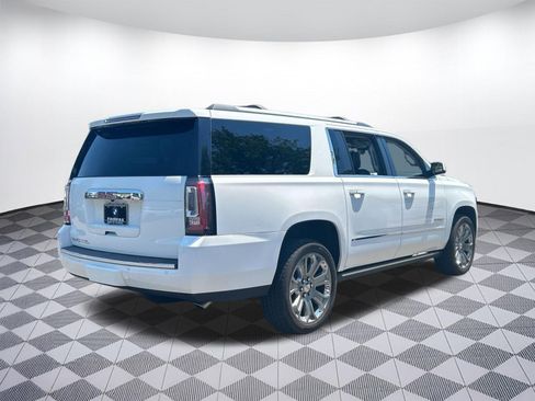 Used 2016 GMC Yukon XL Denali w/ Open Road Package AWD/4WD image 9