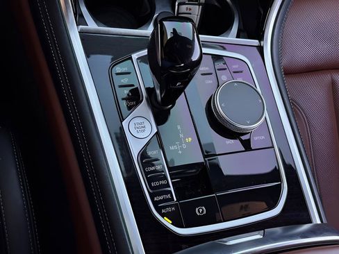 Used 2022 BMW 840i Coupe w/ Driving Assistance Package image 15