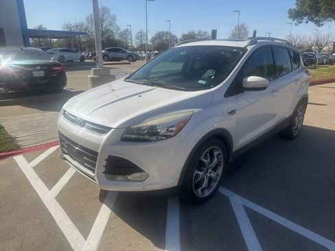 Used 2014 Ford Escape Titanium w/ Equipment Group 401A image 2