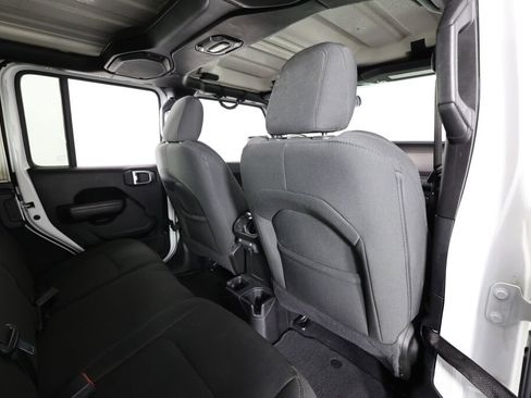 Used 2019 Jeep Wrangler Unlimited Sport S image 19