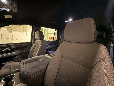 Used 2024 Chevrolet Tahoe LS RWD image 19
