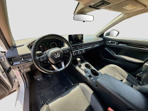 Used 2024 Honda Civic EX-L image 9