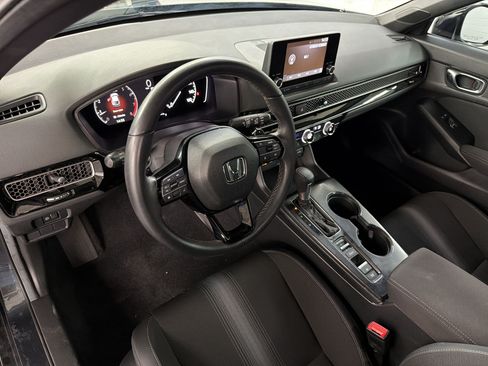 Certified 2025 Honda Civic Sport image 4