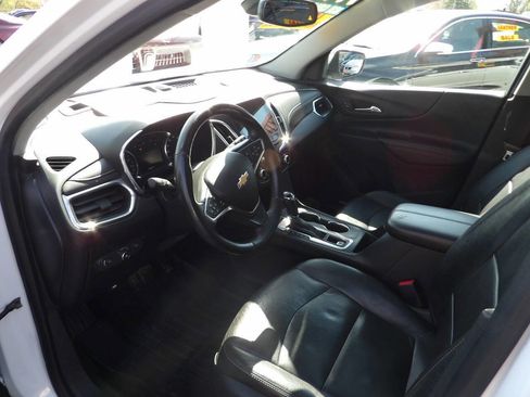 Used 2018 Chevrolet Equinox Premier FWD image 9