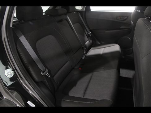Certified 2023 Hyundai Kona SEL AWD/4WD image 18