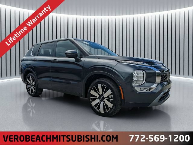 New 2026 Mitsubishi Outlander SE FWD image 1