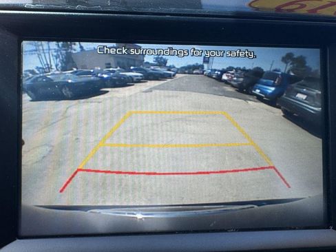 Used 2019 Kia Niro EX image 16