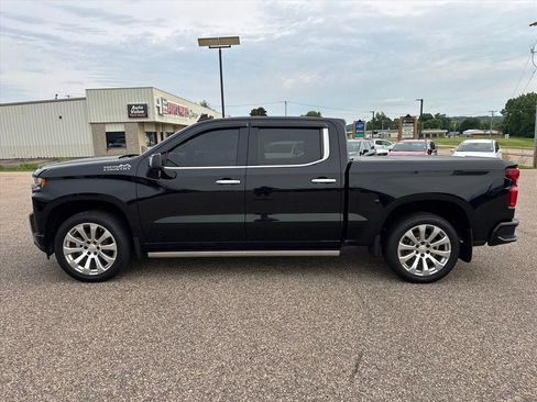 Used 2021 Chevrolet Silverado 1500 High Country w/ Technology Package AWD/4WD image 2