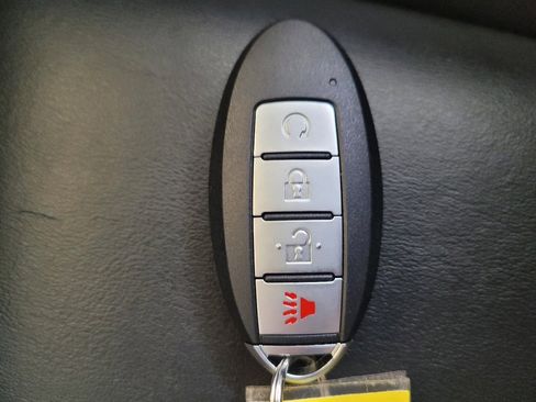 Used 2022 Nissan Murano SV image 32