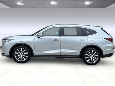 Used 2025 Acura MDX SH-AWD w/ Technology Package image 2