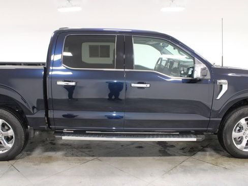 Used 2022 Ford F150 Lariat w/ Equipment Group 502A High AWD/4WD image 11